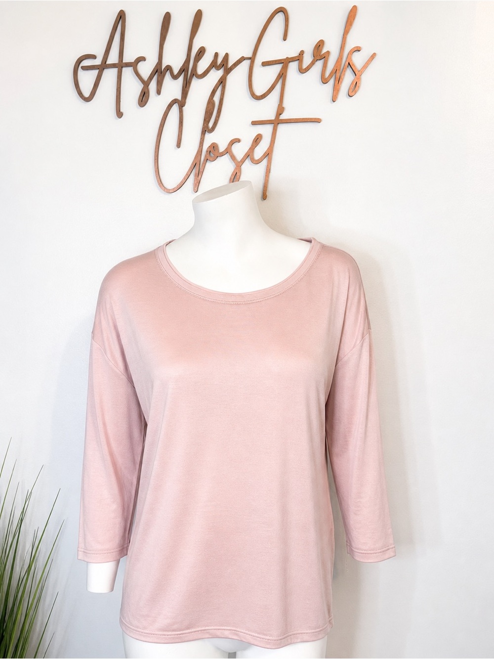 White House Black Market Soft Knit Top Blush Pink 3/4 Sleeve Drop Shoulder